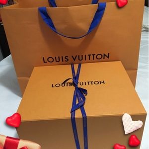 Meet your Posher, Myra